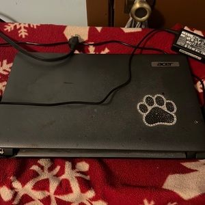 I’m selling my old acre laptop I have a new one
